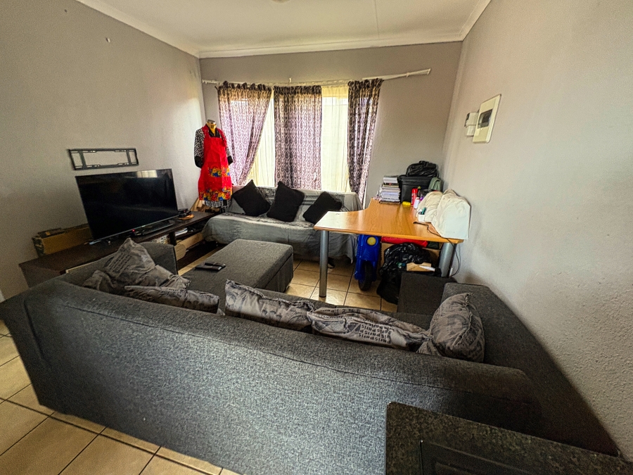 2 Bedroom Property for Sale in The Orchards Gauteng