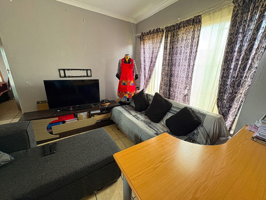 2 Bedroom Property for Sale in The Orchards Gauteng