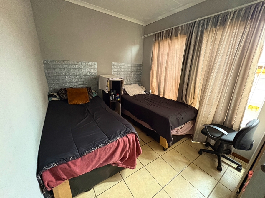 2 Bedroom Property for Sale in The Orchards Gauteng