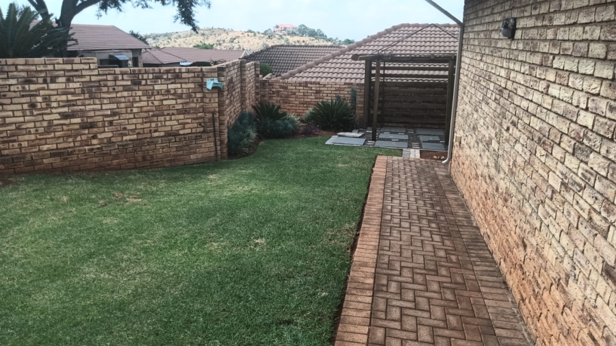 To Let 3 Bedroom Property for Rent in Chancliff A H Gauteng