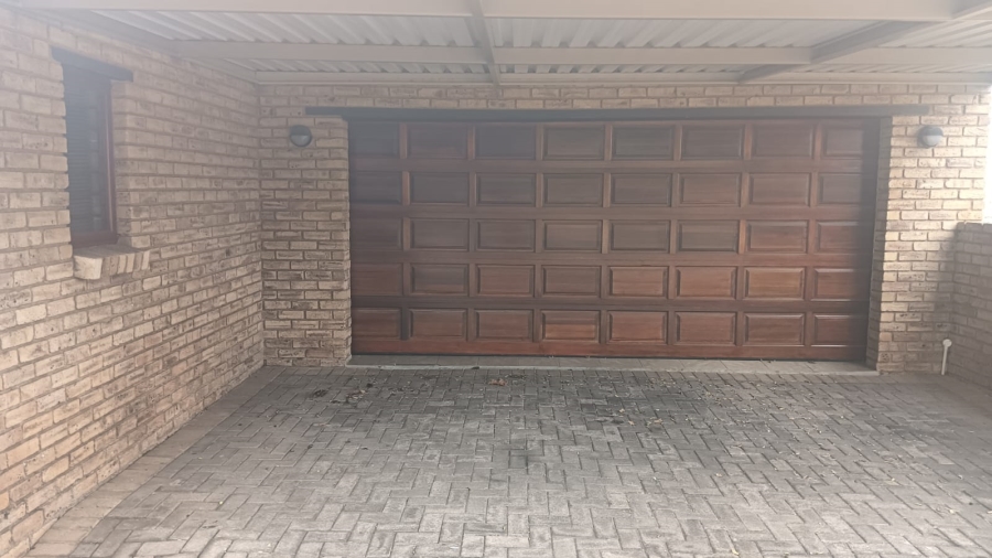 To Let 3 Bedroom Property for Rent in Chancliff A H Gauteng