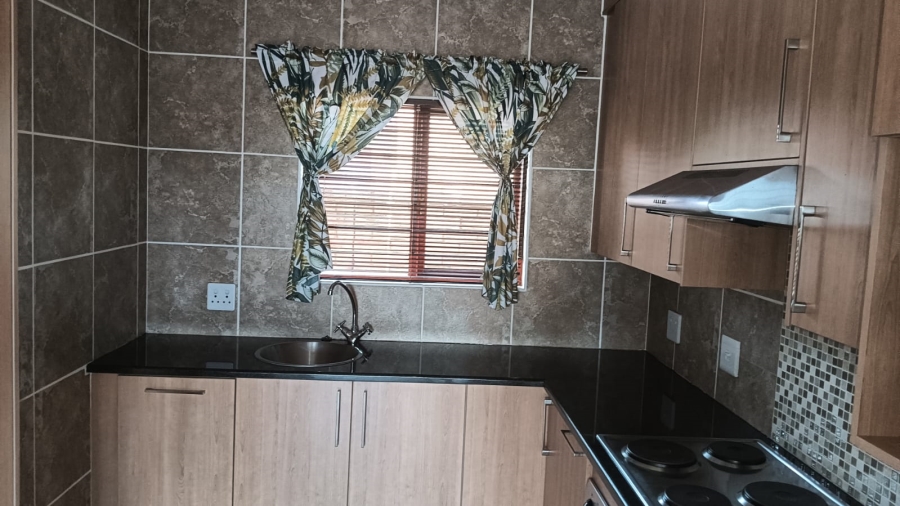 To Let 3 Bedroom Property for Rent in Chancliff A H Gauteng