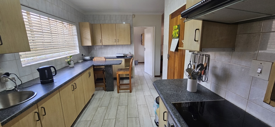 3 Bedroom Property for Sale in New Redruth Gauteng