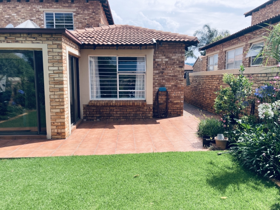 To Let 3 Bedroom Property for Rent in Weltevreden Park Gauteng