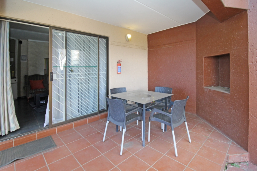 2 Bedroom Property for Sale in Bromhof Gauteng