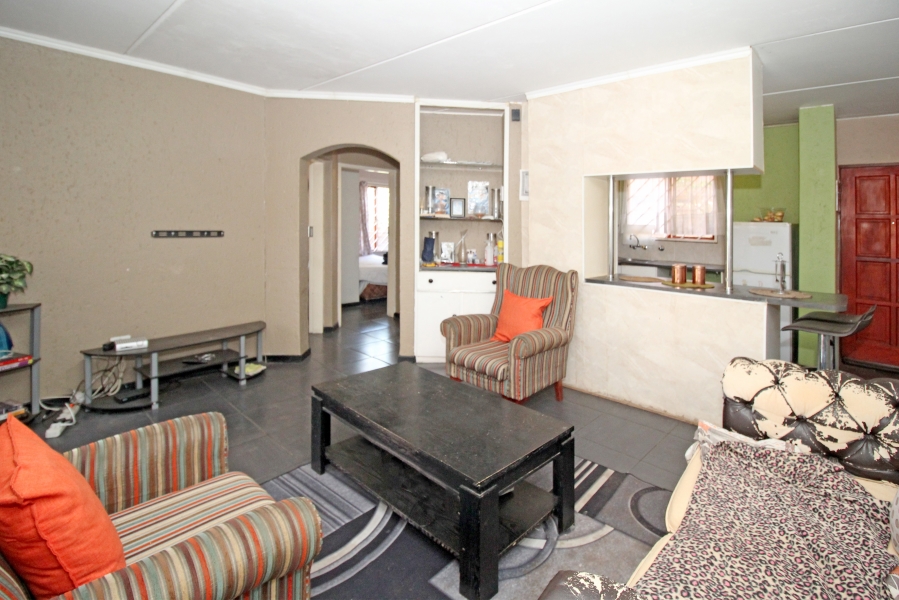 2 Bedroom Property for Sale in Bromhof Gauteng