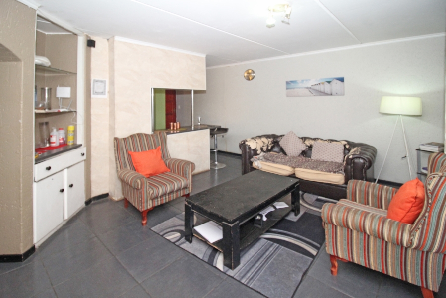 2 Bedroom Property for Sale in Bromhof Gauteng