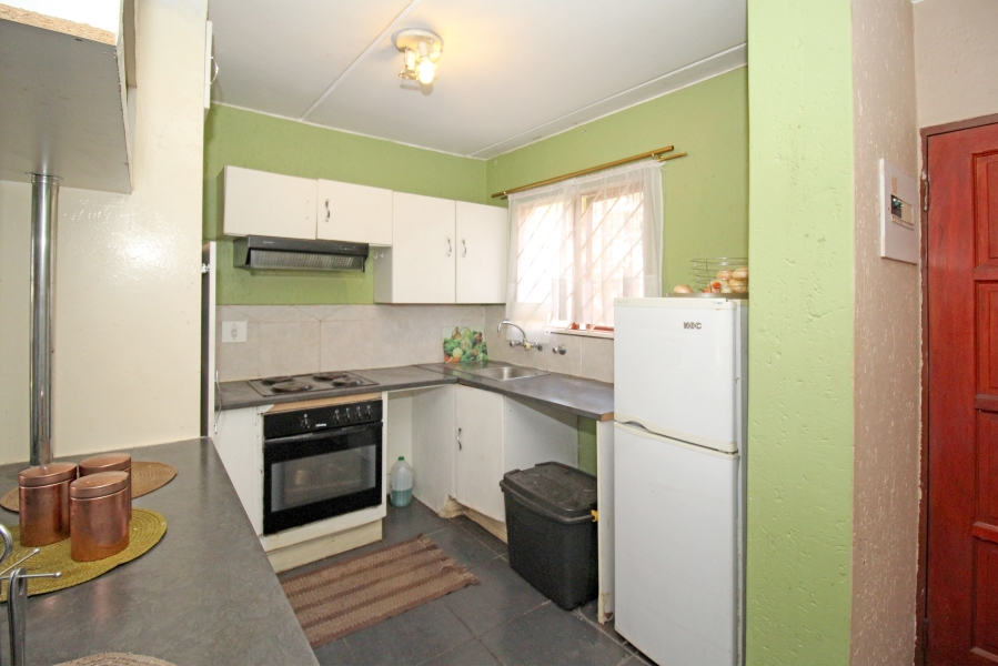 2 Bedroom Property for Sale in Bromhof Gauteng