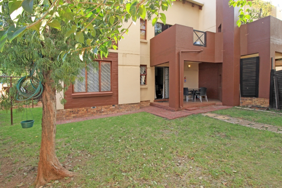 2 Bedroom Property for Sale in Bromhof Gauteng