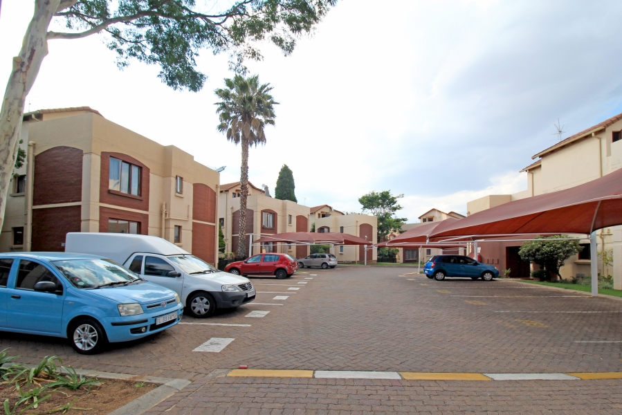 2 Bedroom Property for Sale in Bromhof Gauteng