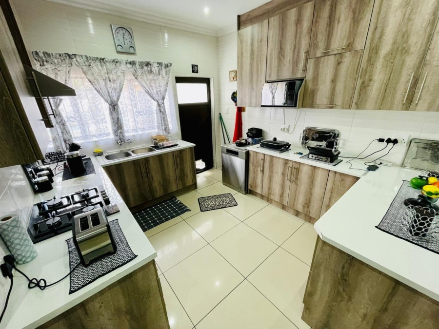 2 Bedroom Property for Sale in Chrisville Gauteng