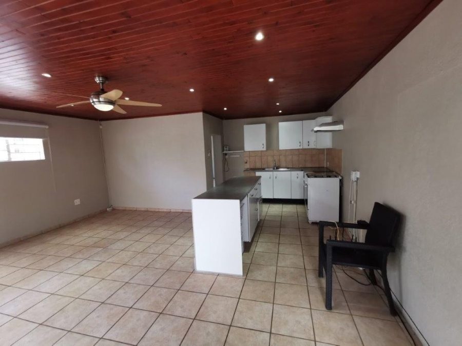 6 Bedroom Property for Sale in Brackendowns Gauteng