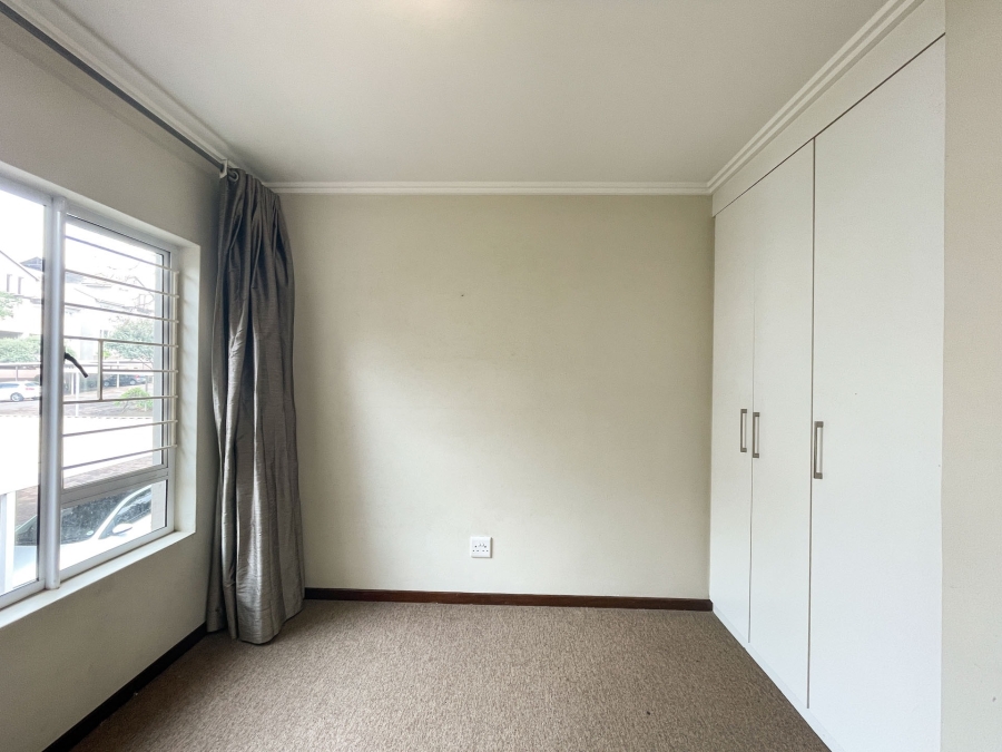 To Let 2 Bedroom Property for Rent in Bryanston Gauteng