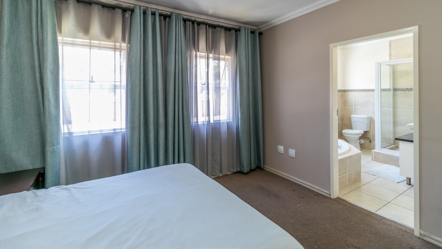 3 Bedroom Property for Sale in Boskruin Gauteng