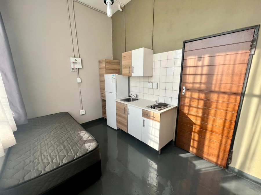 To Let 1 Bedroom Property for Rent in Edenvale Central Gauteng