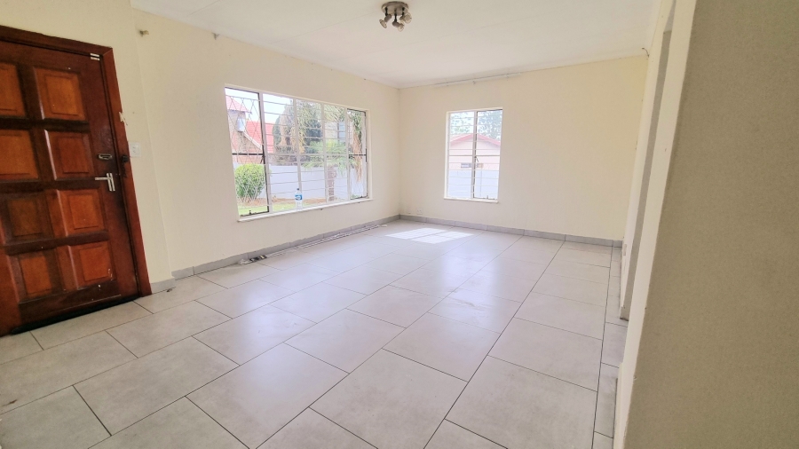 To Let 3 Bedroom Property for Rent in Noordwyk Gauteng