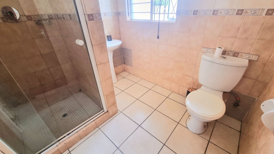 To Let 3 Bedroom Property for Rent in Noordwyk Gauteng