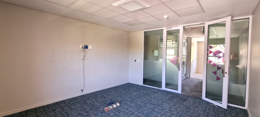 To Let commercial Property for Rent in Woodmead Gauteng