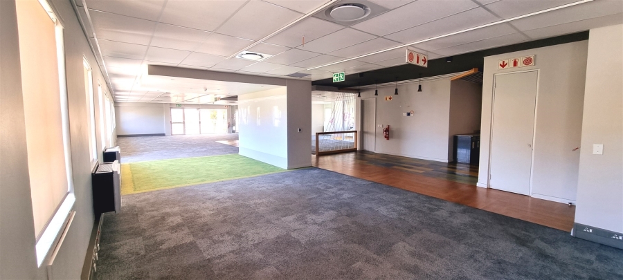 To Let commercial Property for Rent in Woodmead Gauteng