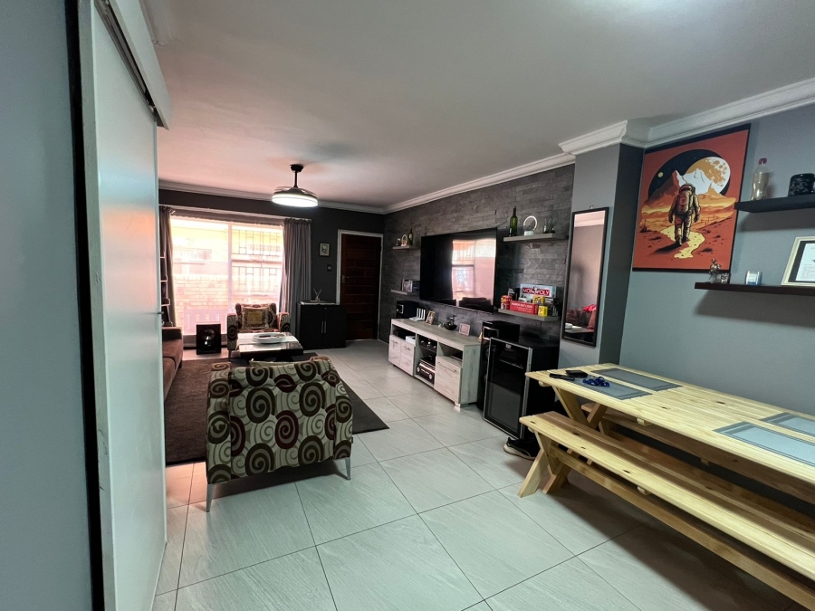 2 Bedroom Property for Sale in New Redruth Gauteng