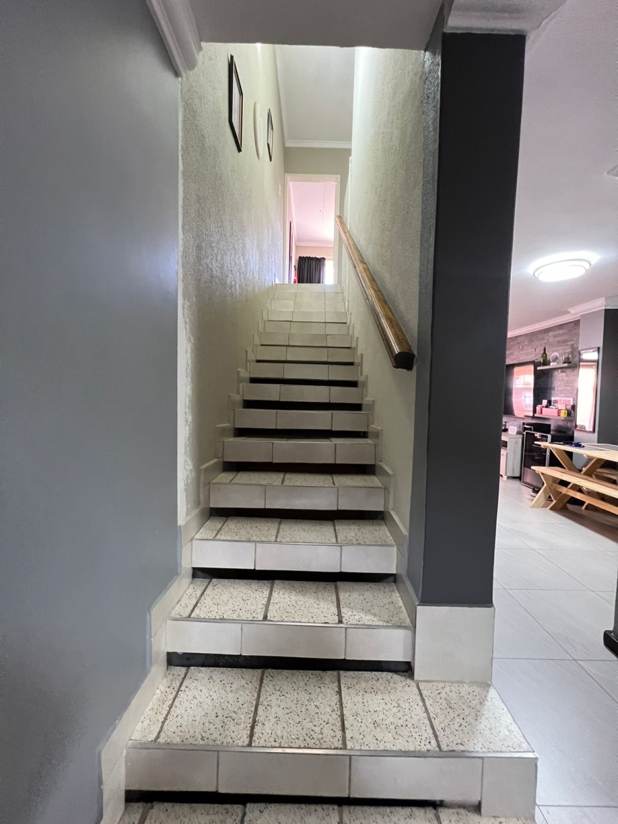 2 Bedroom Property for Sale in New Redruth Gauteng