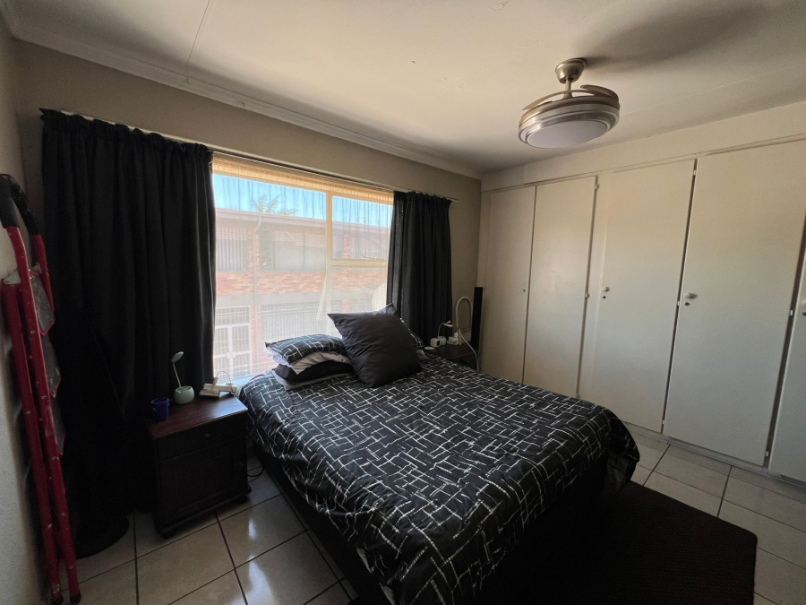 2 Bedroom Property for Sale in New Redruth Gauteng