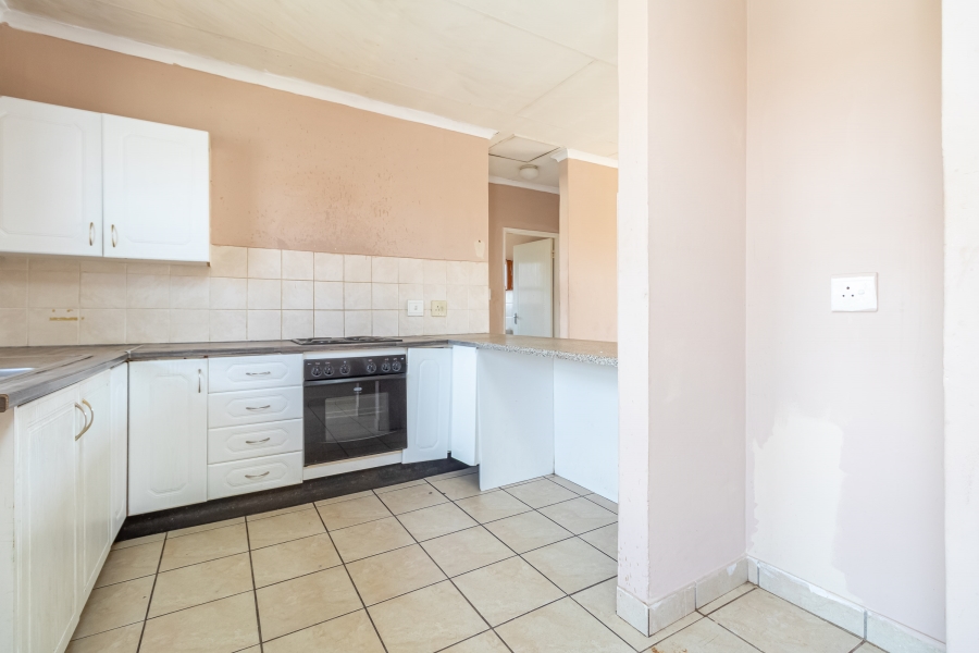 2 Bedroom Property for Sale in Birchleigh Gauteng