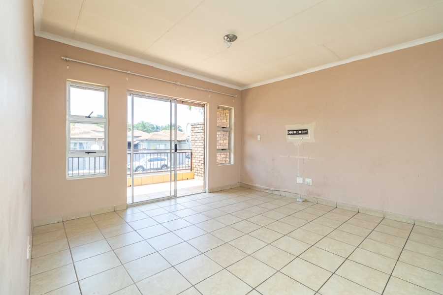 2 Bedroom Property for Sale in Birchleigh Gauteng