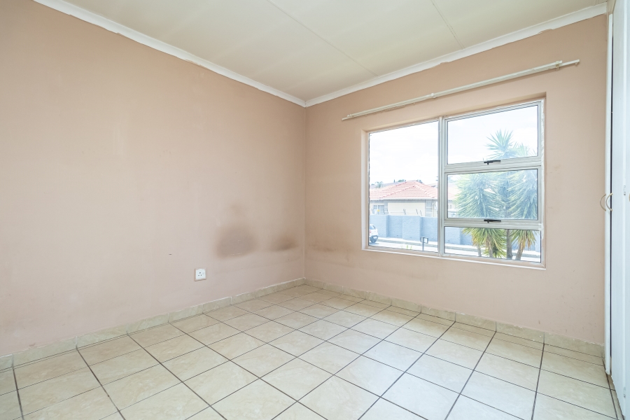 2 Bedroom Property for Sale in Birchleigh Gauteng