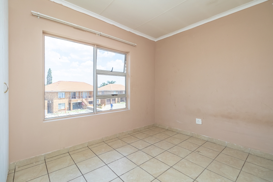 2 Bedroom Property for Sale in Birchleigh Gauteng