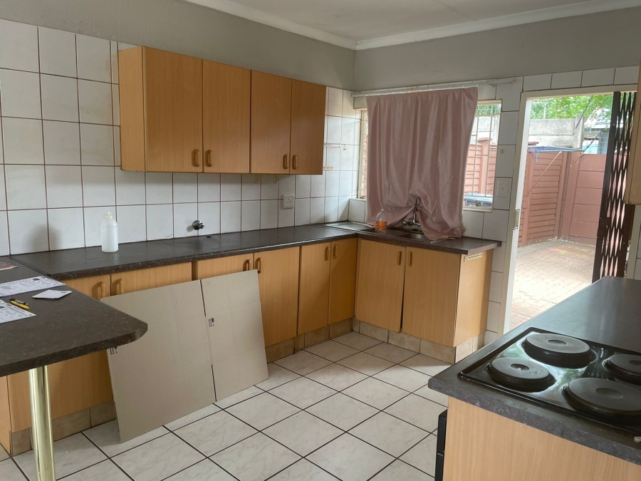 3 Bedroom Property for Sale in Noordheuwel Gauteng