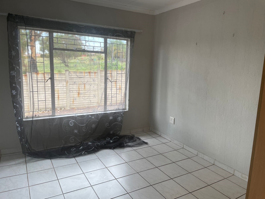 3 Bedroom Property for Sale in Noordheuwel Gauteng