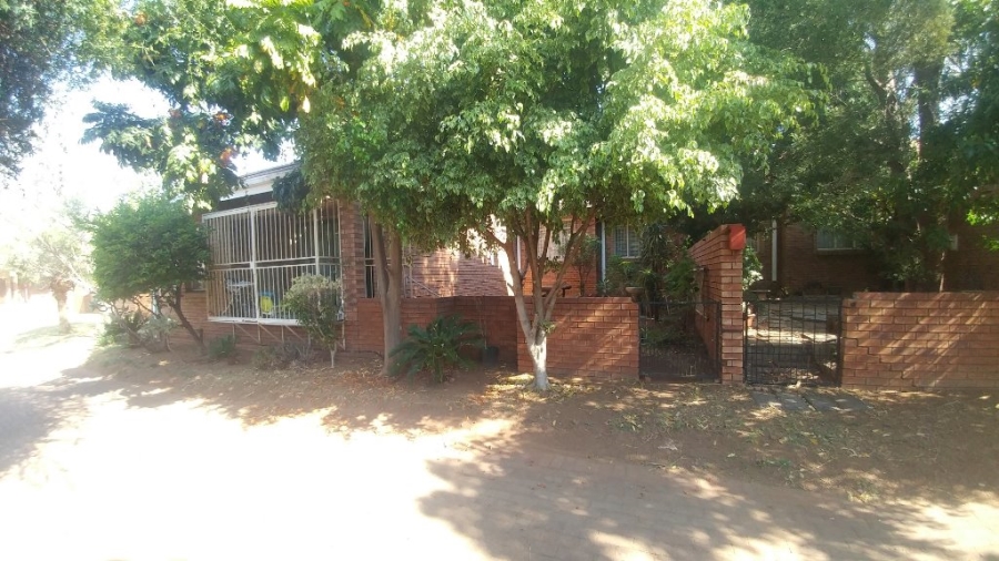 3 Bedroom Property for Sale in Amandasig Gauteng