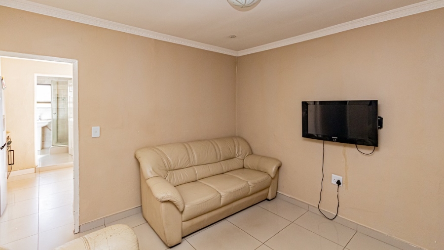 2 Bedroom Property for Sale in Diepkloof Gauteng