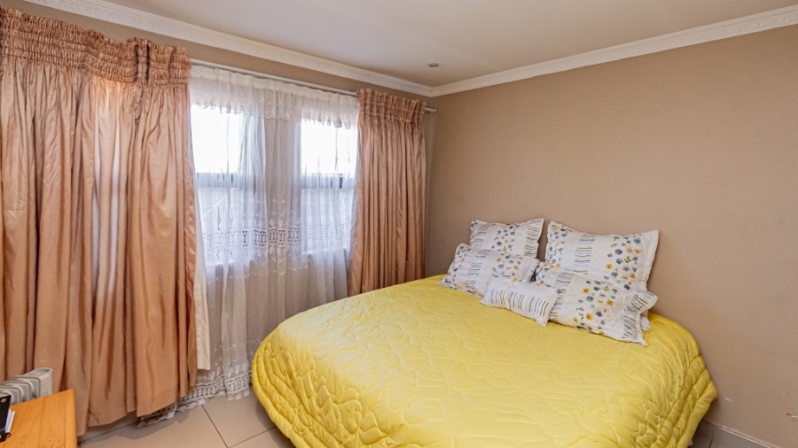 2 Bedroom Property for Sale in Diepkloof Gauteng