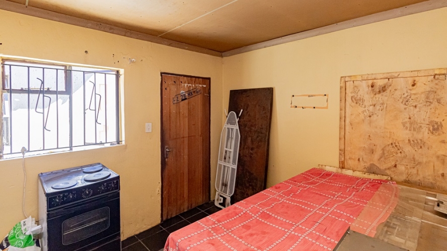 2 Bedroom Property for Sale in Diepkloof Gauteng