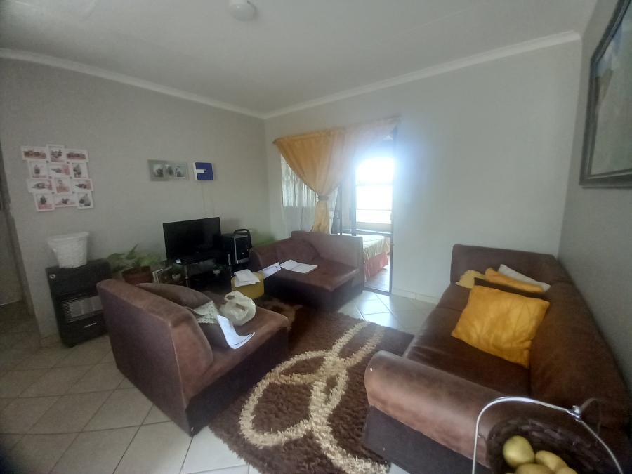 2 Bedroom Property for Sale in Crystal Park Gauteng