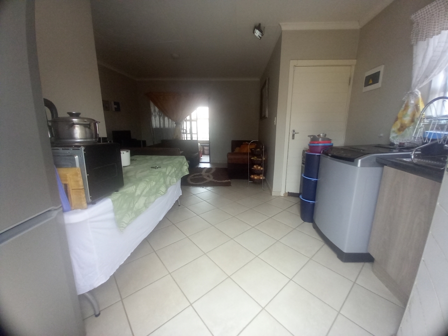 2 Bedroom Property for Sale in Crystal Park Gauteng