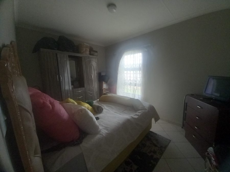 2 Bedroom Property for Sale in Crystal Park Gauteng