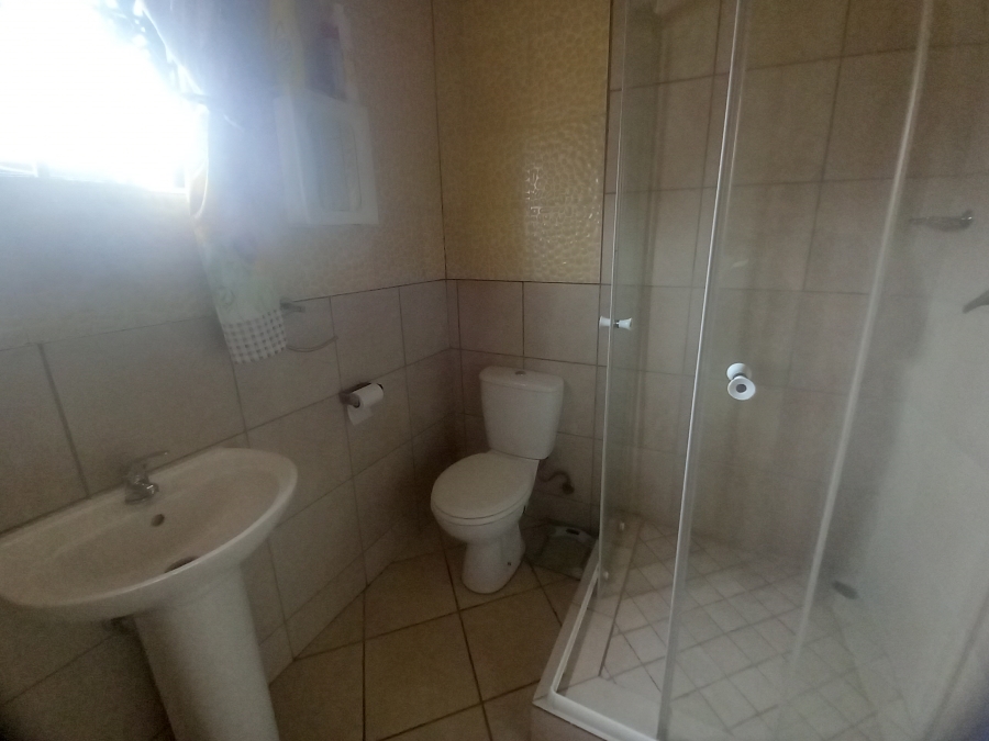 2 Bedroom Property for Sale in Crystal Park Gauteng