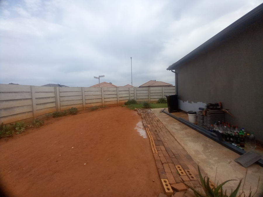 2 Bedroom Property for Sale in Crystal Park Gauteng