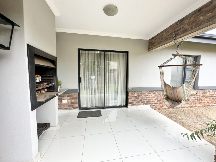 3 Bedroom Property for Sale in Heuwelsig Estate Gauteng