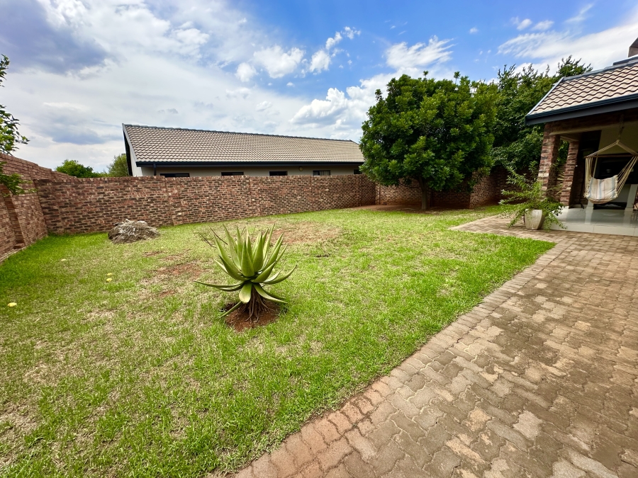 3 Bedroom Property for Sale in Heuwelsig Estate Gauteng