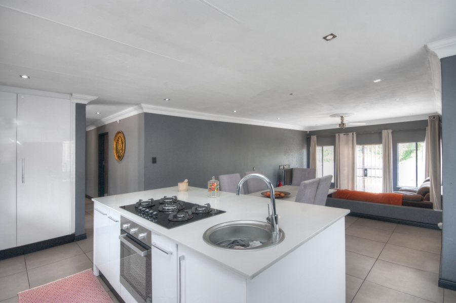 3 Bedroom Property for Sale in Randpark Ridge Gauteng