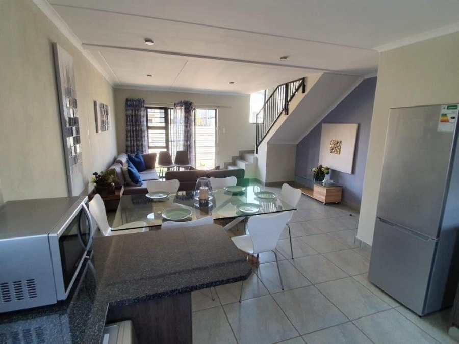 3 Bedroom Property for Sale in Albertsdal Gauteng