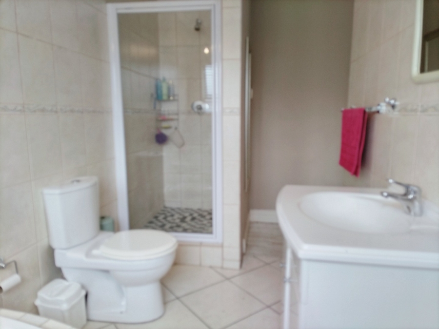 3 Bedroom Property for Sale in New Redruth Gauteng