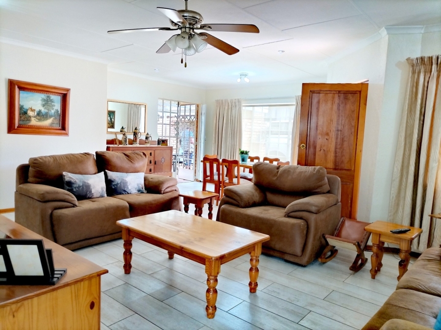 3 Bedroom Property for Sale in New Redruth Gauteng