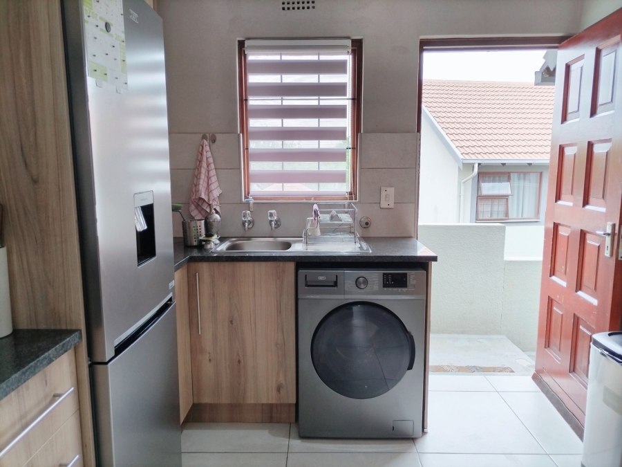 2 Bedroom Property for Sale in Verwoerdpark Gauteng