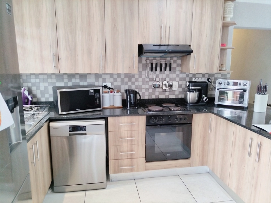 3 Bedroom Property for Sale in Verwoerdpark Gauteng