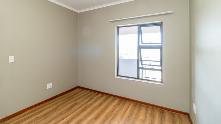 To Let 2 Bedroom Property for Rent in Glen Austin Gauteng